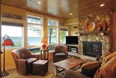 TrappersLandingLodgeLivingRoom2